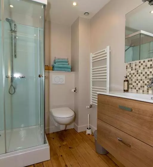 تختخواب و صبحانه Chambre D'hôtes Les Clés Des Places