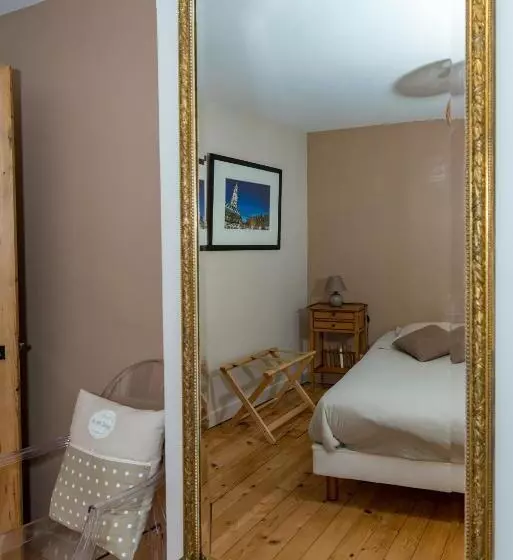 تختخواب و صبحانه Chambre D'hôtes Les Clés Des Places