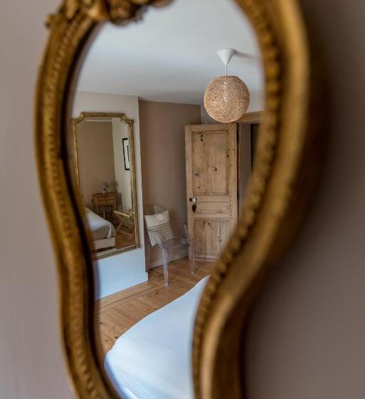 ベッドアンドブレックファースト Chambre D'hôtes Les Clés Des Places