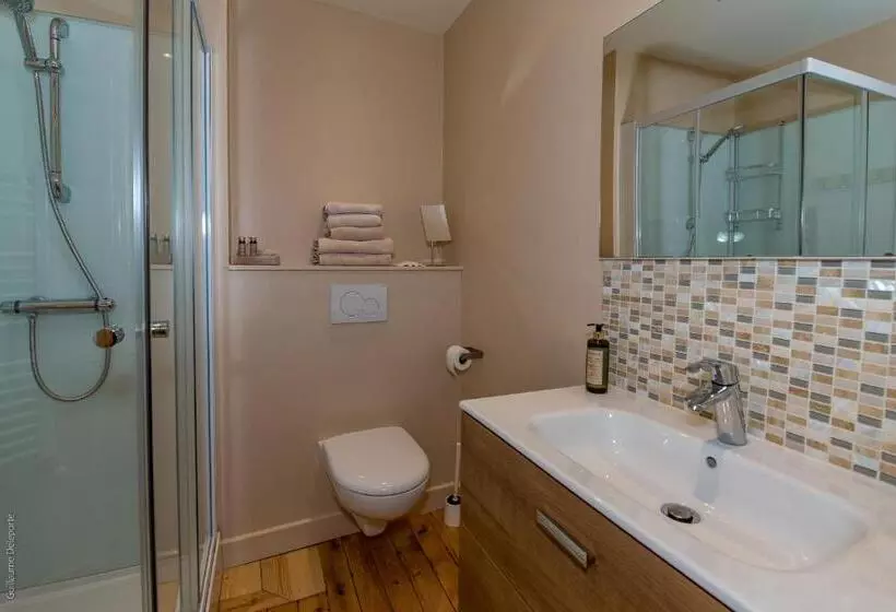 تختخواب و صبحانه Chambre D'hôtes Les Clés Des Places