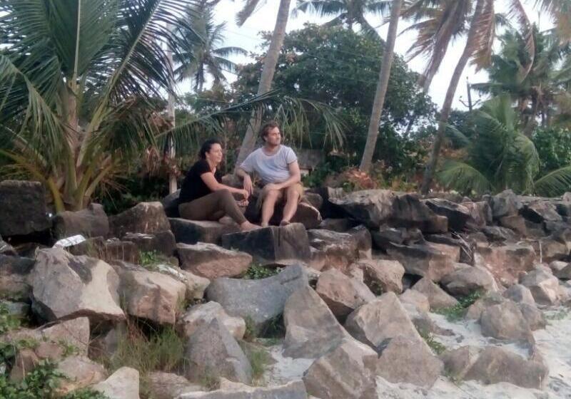 مبيت وإفطار Funky Art Beach House