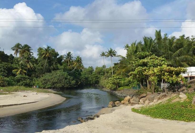 مبيت وإفطار Funky Art Beach House