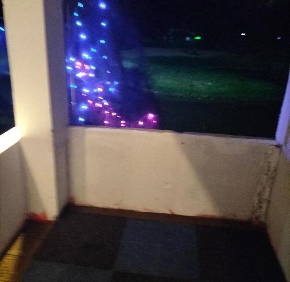 مبيت وإفطار Funky Art Beach House