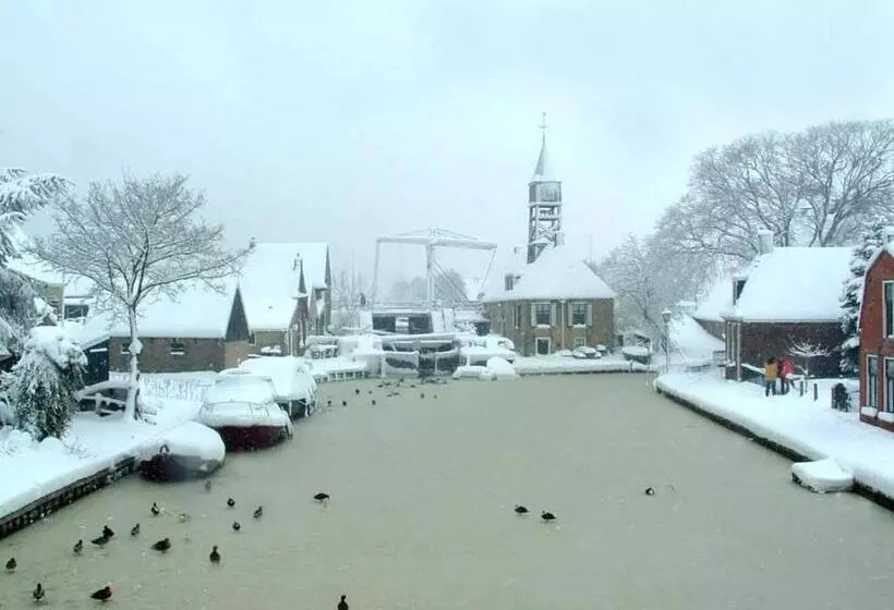 تختخواب و صبحانه Uit Alle Windstreken