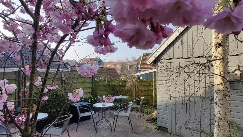 تختخواب و صبحانه Uit Alle Windstreken