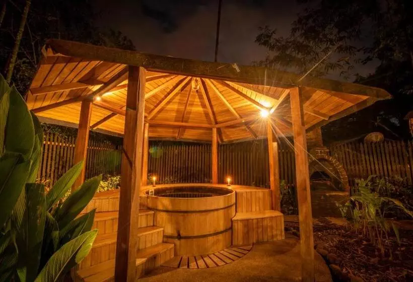 El Jardín Hotel & Restaurante