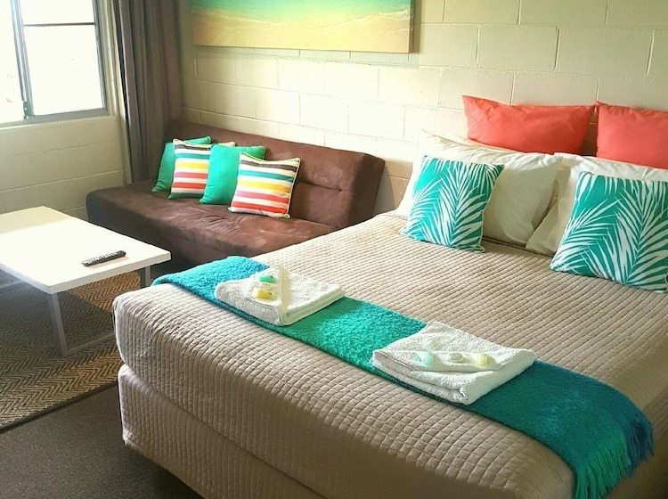 Forrest Beach /motel