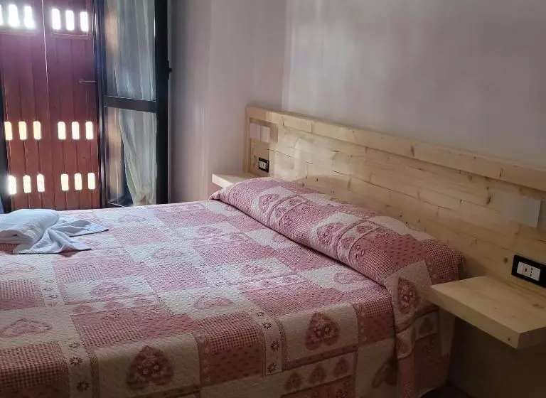 Hotelli Chalet Monte Nebius