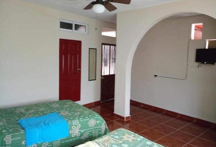 בית מלון כפרי Cuaupatanini