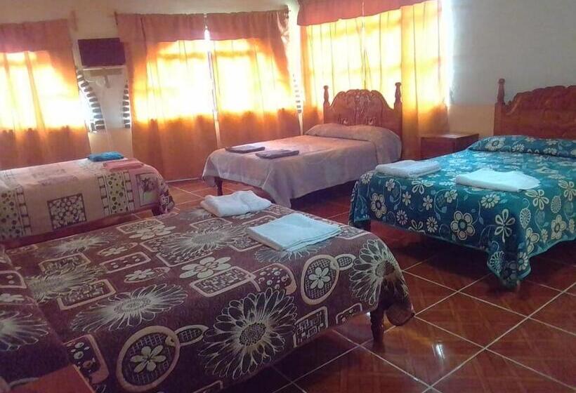 בית מלון כפרי Cuaupatanini