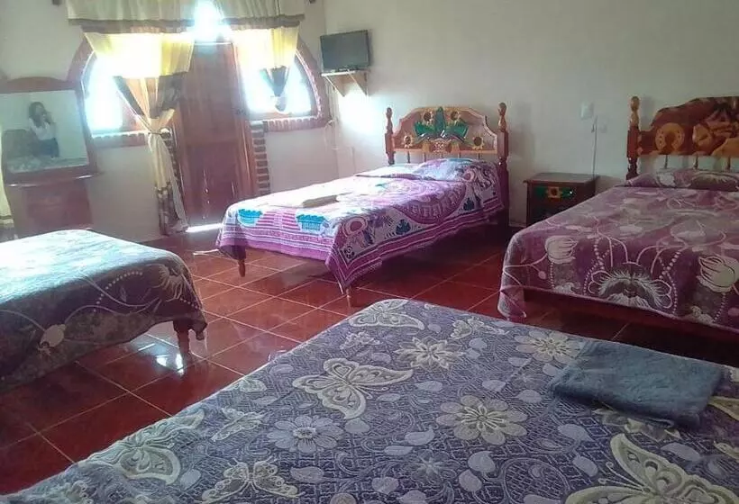 ホテル Cuaupatanini