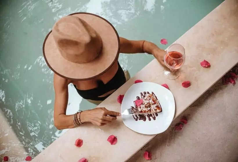 ホテル Lunarena Barefoot