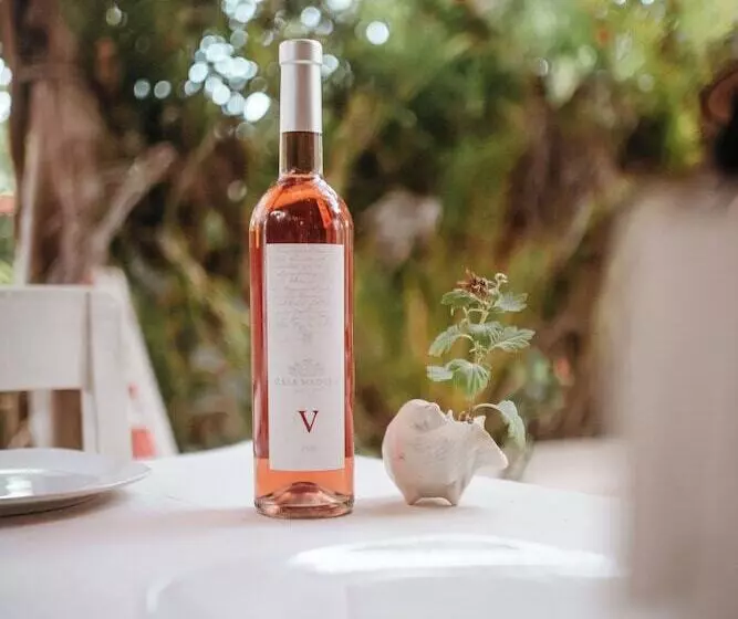 ホテル Lunarena Barefoot