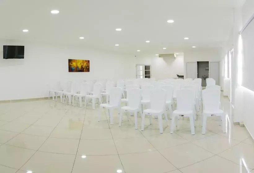 Hotelli Sabana Del Sinu By Geh Suites