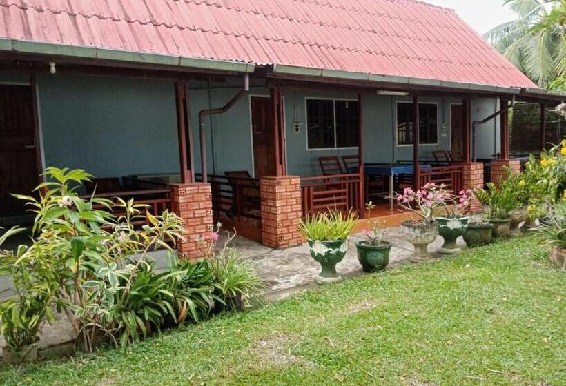 Pension (Hôtel basse catégorie) Anouxa Riverview Guesthouse