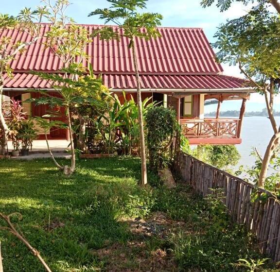 Pension (Hôtel basse catégorie) Anouxa Riverview Guesthouse