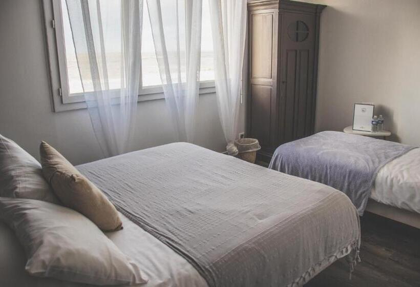 ホテル Hôtel Restaurant L'atelier Des Cousins