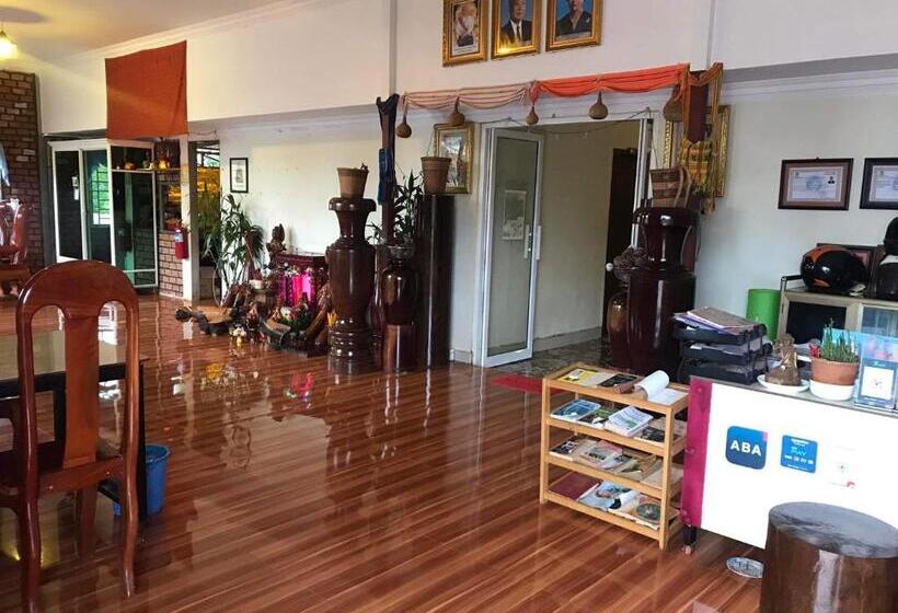 膳宿费 Manel Guesthouse And Restaurant