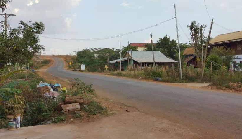 膳宿费 Manel Guesthouse And Restaurant