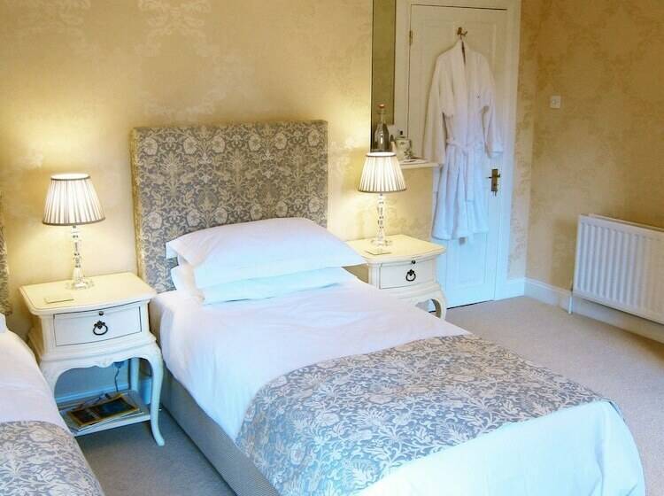 Norfolk House Bed And Breakfast