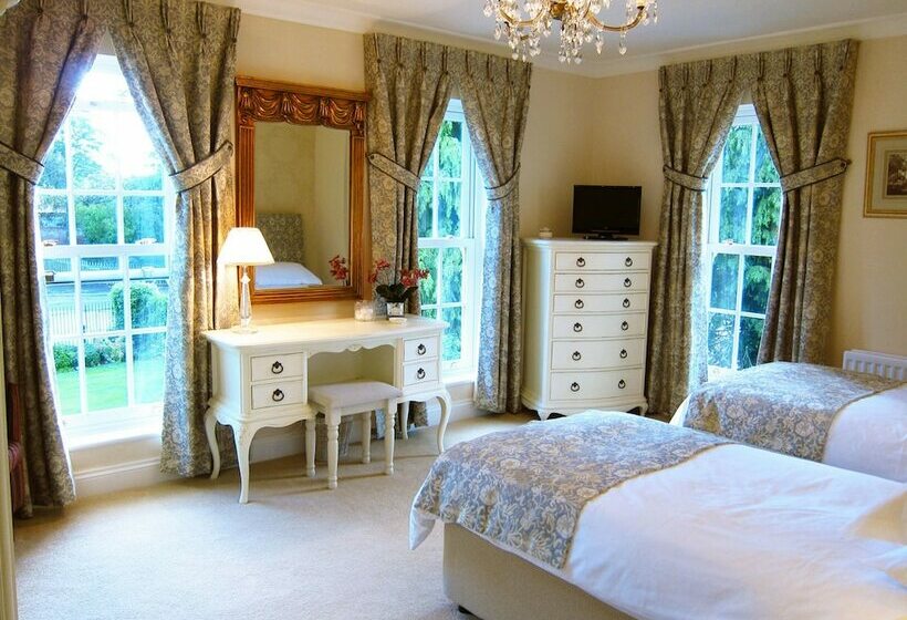 Norfolk House Bed And Breakfast