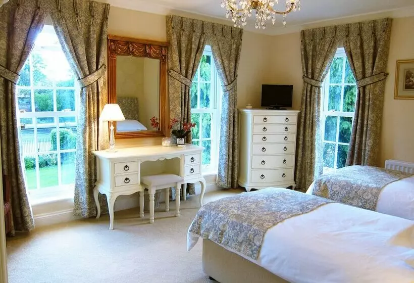 Norfolk House Bed And Breakfast