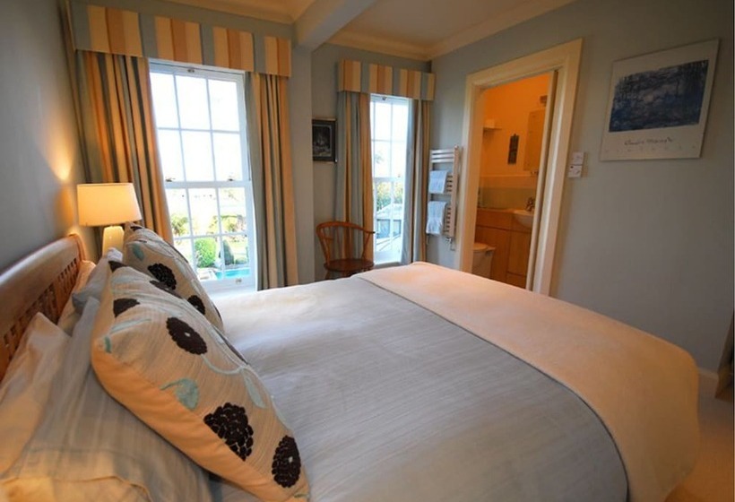 Norfolk House Bed And Breakfast