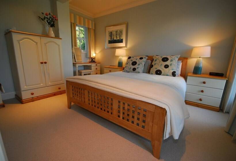 Norfolk House Bed And Breakfast