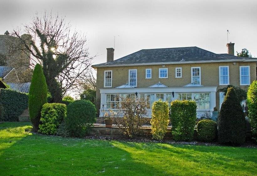 Norfolk House Bed And Breakfast