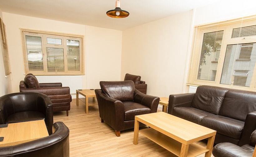 ユースホステル Celtic House