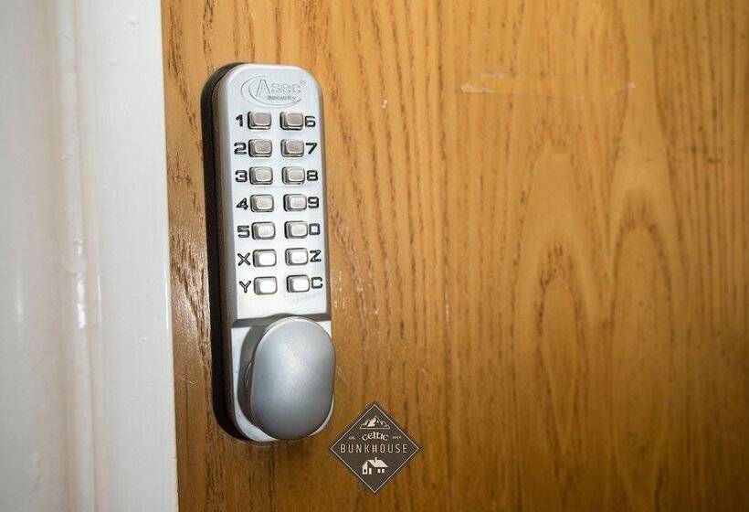 ユースホステル Celtic House