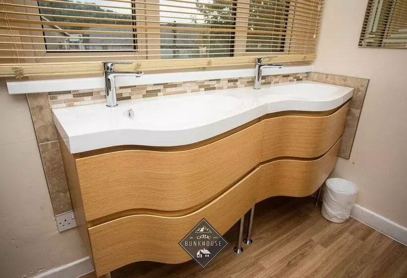 ユースホステル Celtic House