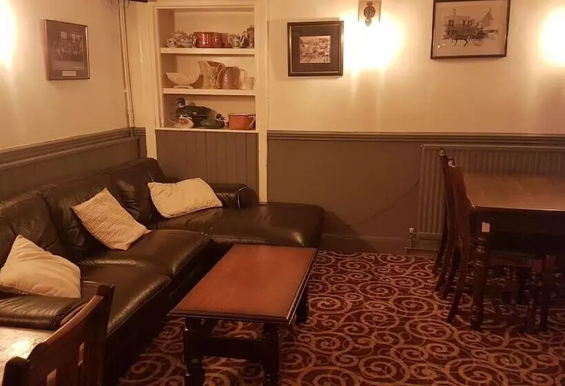 Hostelli The Antelope At Upavon