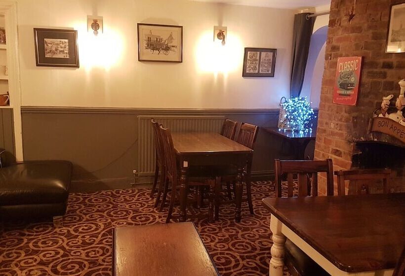 Hostal The Antelope At Upavon