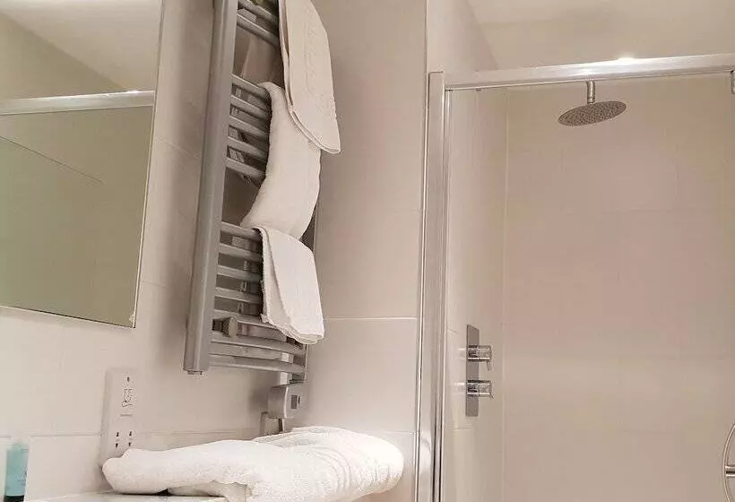 Hostelli The Antelope At Upavon