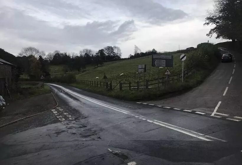 Aamiaismajoitus (B&B) The Huntsman