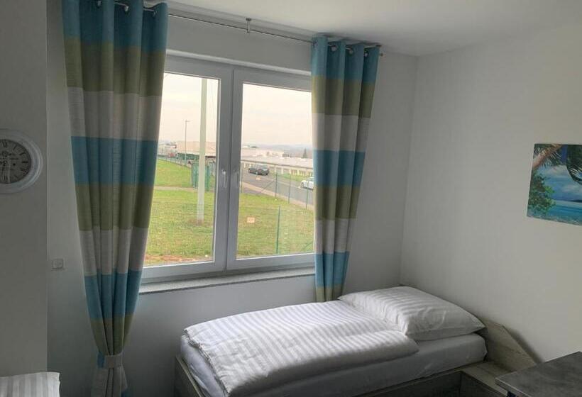 בית מלון כפרי Am Spielacker