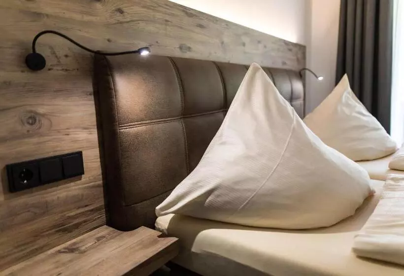 Hotelli Garni Café Im Hamm