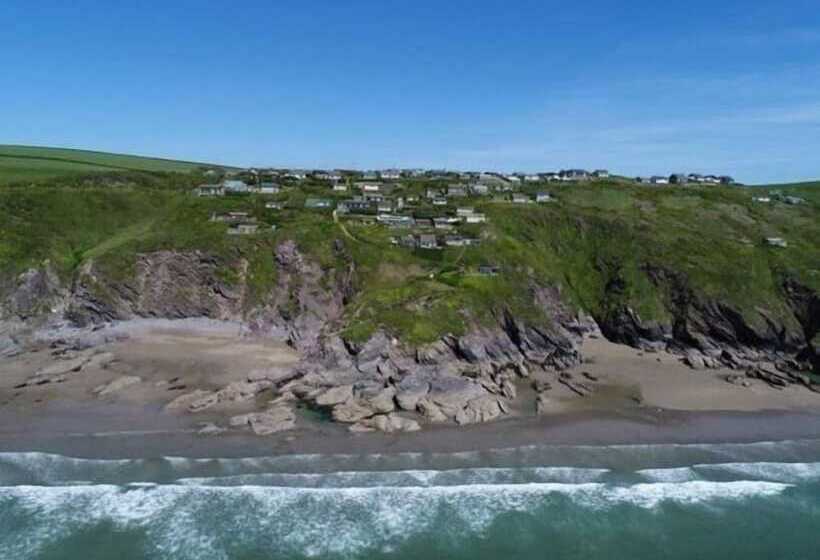 בית מלון כפרי Jaru