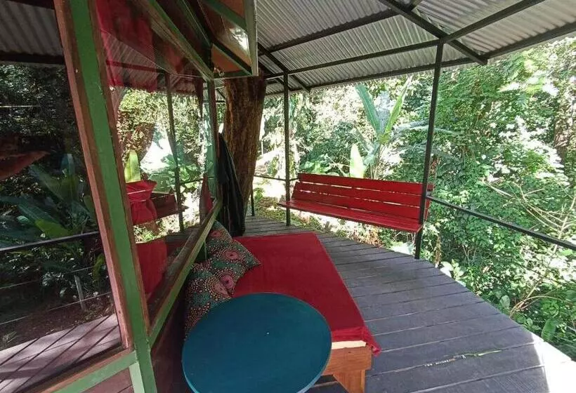 Majatalo Finca Valeria Treehouses Glamping