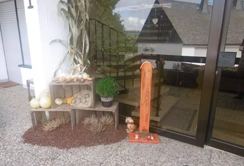 Majatalo Haus Hochwaldhöhe