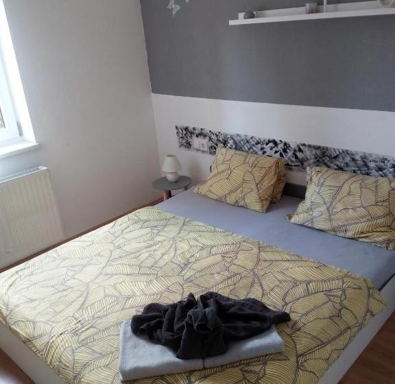 Пансион Landhaus Tirol