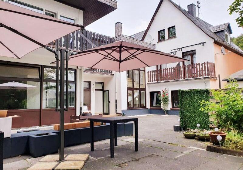 פנסיון Niederdreisbacher Hof