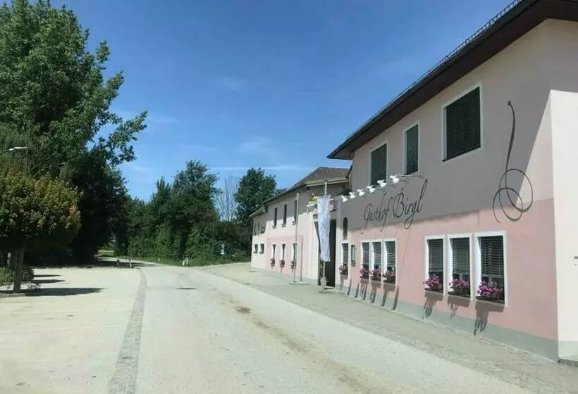 Retkeilymaja Gasthof Birgl