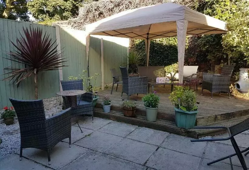 Retkeilymaja Jolly Sailor