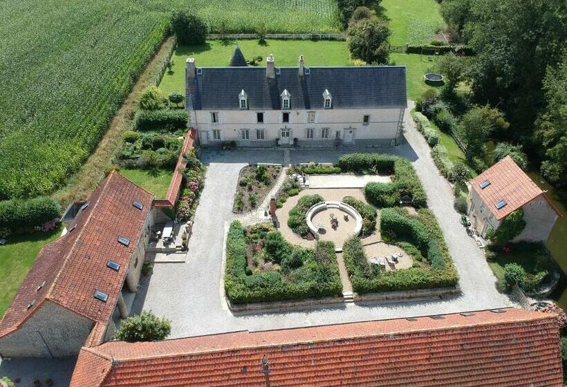 צימר Chateau Le Colombier