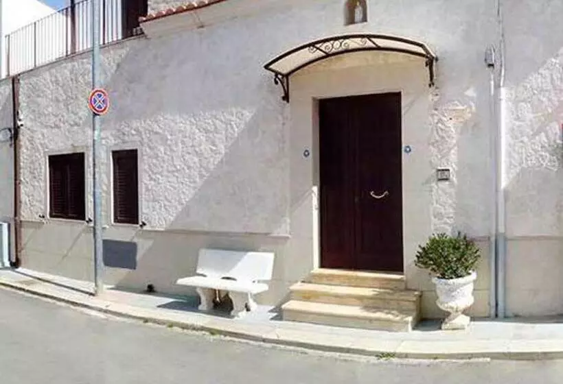 Aamiaismajoitus (B&B) Il Giardino Di Niu