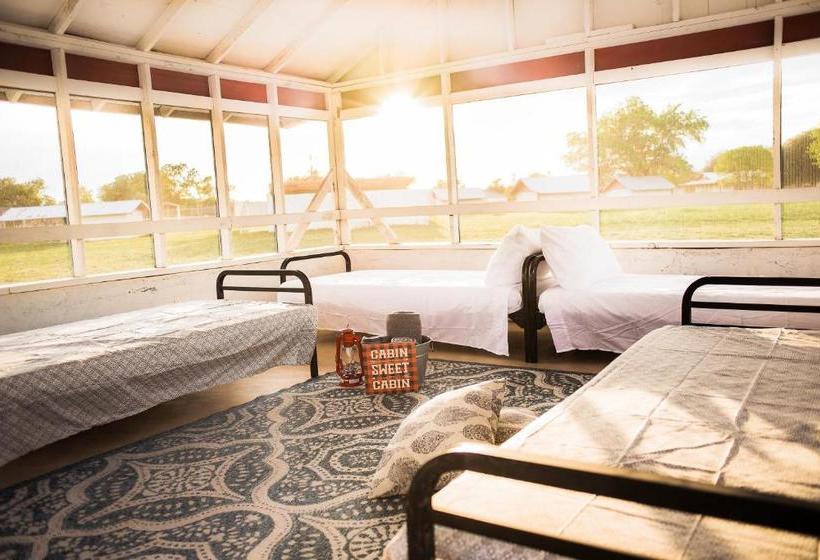 مبيت وإفطار Wild Arrow Ranch