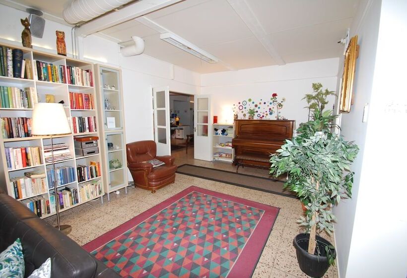 Björnlokan Bed & Breakfast