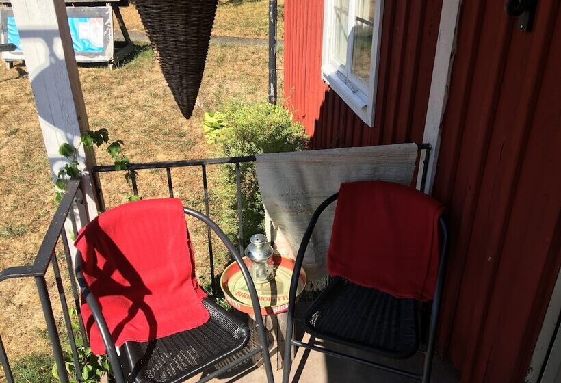 Cafe Sergel Bed & Breakfast